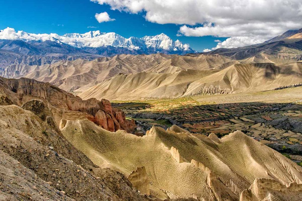 lo-manthang-valley-upper-mustang-trekking